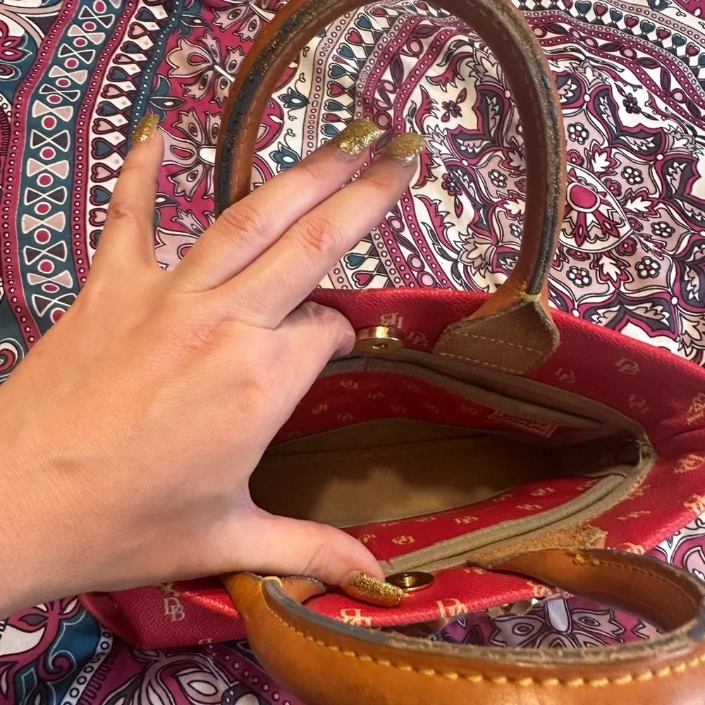 Sold - Picture 5 of 8